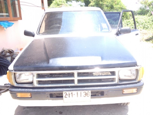 ขายครับ TOYOTA HERO 4 ประตูครับ