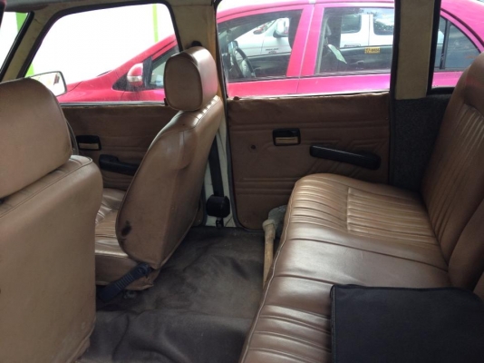 ขาย Isuzu van thairung ปี 88 คับ