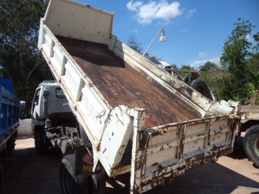 ขายรถอีซูซุ6ล้อดั้มหัวการ์ตูน เครื่อง100แรงม้า Fหลัง สภาพดี