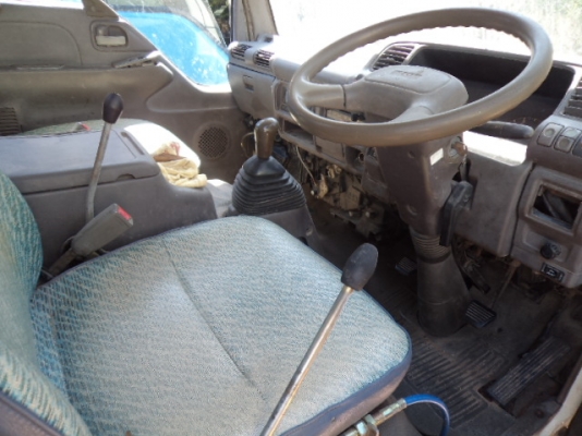 ขายรถอีซูซุ6ล้อดั้มหัวการ์ตูน เครื่อง100แรงม้า Fหลัง สภาพดี