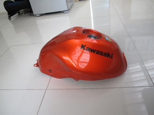 ขายถังน้ำมัน คาวาซากิ บิ๊กไบ