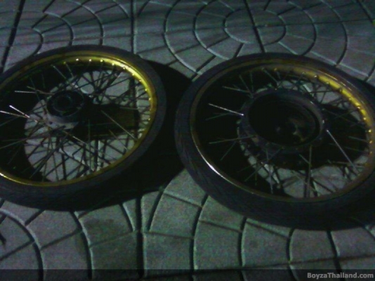 ***ชิ้นละ200บ.!! ชุดสี scoopyi wave125 click i mio สภาพดี ไม่หัก***