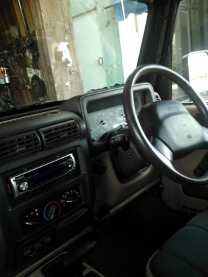 ขาย jeep wangler sahara 4.0