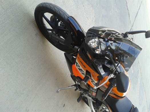 ด่วนCBR150 ปี51 ไมล์เหลือง