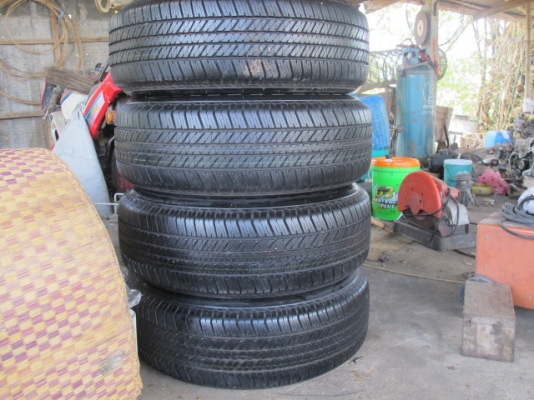 ขายแม็กซ์+ยางป้ายแดง+น๊อตNew VIGO Champขอบ17 ใส่กับฟอร์จูนเนอร์ และวีโก้รุ่น6รูได้เลย 29000