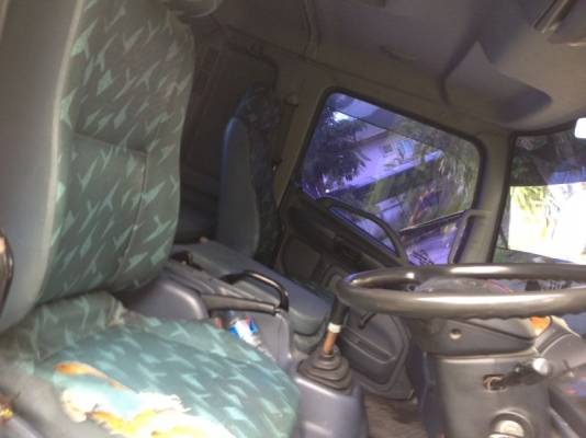 รถฮีโน่ 6 ล้อดั๊ม 220 แรงม้า ปี 51  สนใจติดต่อ 081 - 6079515