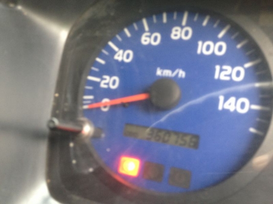 รถฮีโน่ 6 ล้อดั๊ม 220 แรงม้า ปี 51  สนใจติดต่อ 081 - 6079515