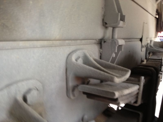 รถฮีโน่ 6 ล้อดั๊ม 220 แรงม้า ปี 51  สนใจติดต่อ 081 - 6079515