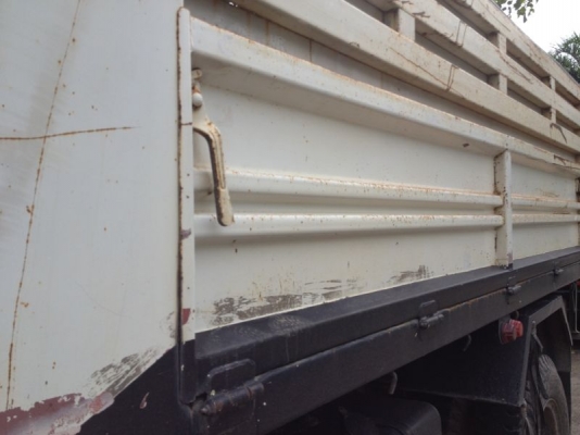 รถฮีโน่ 6 ล้อดั๊ม 220 แรงม้า ปี 51  สนใจติดต่อ 081 - 6079515