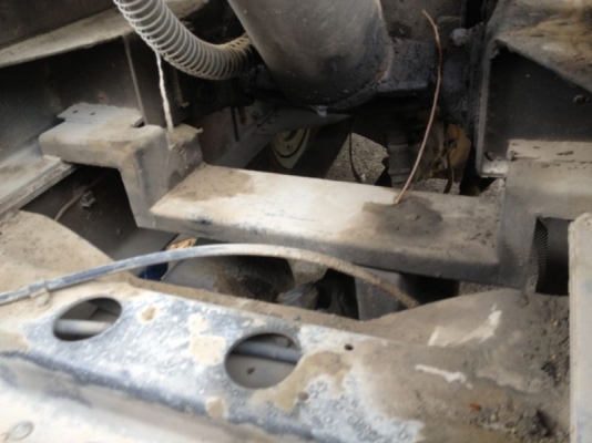 รถฮีโน่ 6 ล้อดั๊ม 220 แรงม้า ปี 51  สนใจติดต่อ 081 - 6079515