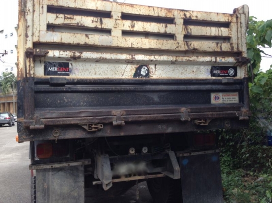 รถฮีโน่ 6 ล้อดั๊ม 220 แรงม้า ปี 51  สนใจติดต่อ 081 - 6079515