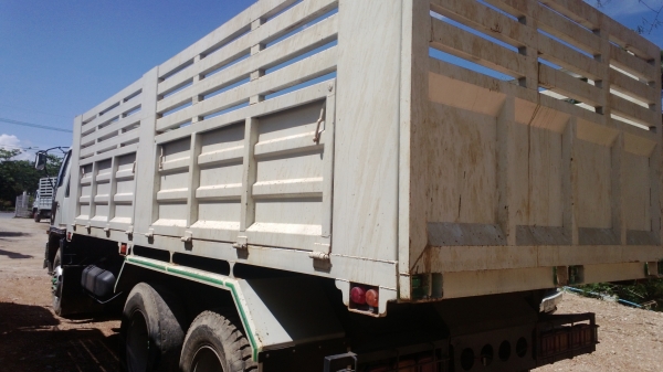 10ล้อดั้มFM3Mเก็บสีแล้ว สวยๆ ขาย1350000. รถเดิมๆ