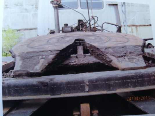 ขาย 10 ล้อ หัวลาก ฮีโน่ รุ่น FM3MF เครื่อง 240 แรง 2 เพลา มี 2 คัน ขาย 10 ล้อ หัวลาก ฮีโน่ รุ่น FM3MF เครื่อง 240 แรง 2 เพลา มี 2 คัน