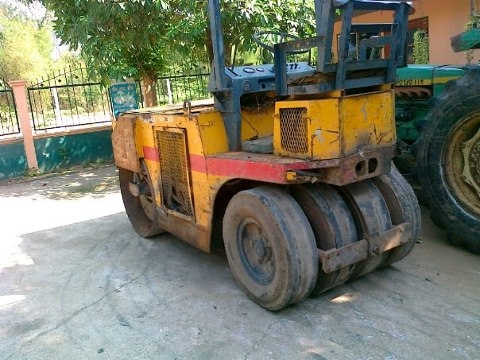 ขายรถบด Dinapack แพ็กคู่ 2คัน W v-4000 ขายรถบด Dinapack แพ็กคู่ 2คัน W v-4000