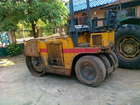 ขายรถบด Dinapack แพ็กคู่ 2คัน W v-4000 ขายรถบด Dinapack แพ็กคู่ 2คัน W v-4000