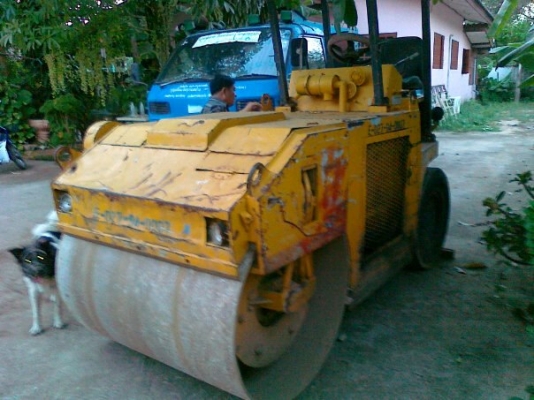 ขายรถบด Dinapack แพ็กคู่ 2คัน W v-4000