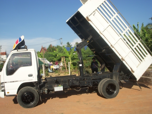 6ล้อ NQR 175HP กะบะดั้มสามมิตร 6ล้อ NQR 175HP กะบะดั้มสามมิตร