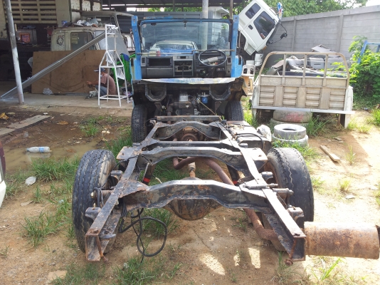 ขายหัวแชสซี ISUZU สองแถว 4 ล้อใหญ่พร้อมต่อใหม่