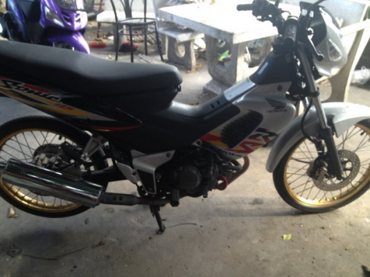 ขาย โซนิค ปี 47 เครื่องดี สีดี ทะเบียนเต็ม มีชุดโอน ราคา 17500