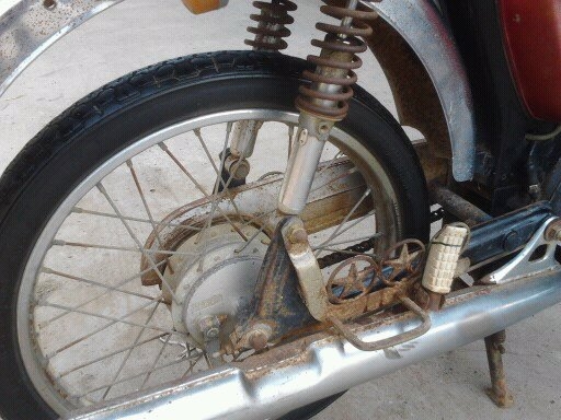 ขาย SUZUKI A 100 เดิมแห้ง เครื่องดีมาก ของเดิมเต็มคัน  ทะเบียนโอน