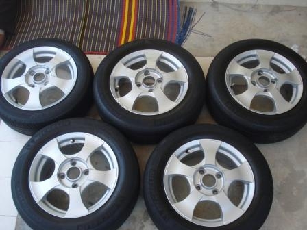 ขายล้อแม็กขอบ 15 เก่าเก็บ 5 วง 4 รู 114.3 ยางปี 10 สวยๆพร้อมใช้งาน ขายล้อแม็กขอบ 15 เก่าเก็บ 5 วง 4 รู 114.3 ยางปี 10 สวยๆพร้อมใช้งาน