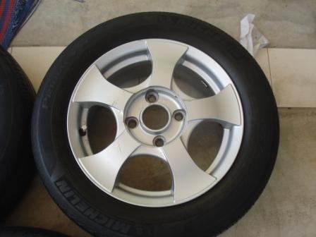 ขายล้อแม็กขอบ 15 เก่าเก็บ 5 วง 4 รู 114.3 ยางปี 10 สวยๆพร้อมใช้งาน ขายล้อแม็กขอบ 15 เก่าเก็บ 5 วง 4 รู 114.3 ยางปี 10 สวยๆพร้อมใช้งาน