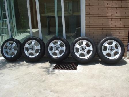 ขายล้อแม็กขอบ 15 เก่าเก็บ 5 วง 4 รู 114.3 ยางปี 10 สวยๆพร้อมใช้งาน