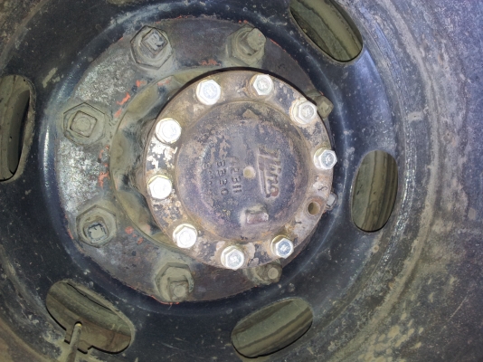 ด่วนแท่นHINO FL เพลาเดียวแท้รถห้าง ด่วนแท่นHINO FL เพลาเดียวแท้รถห้าง