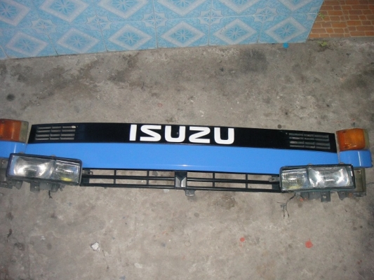 หน้ากาก + ตาไฟ + ไฟมุม + แก้ม  ของ ISUZU 115 แรงตาหวาน