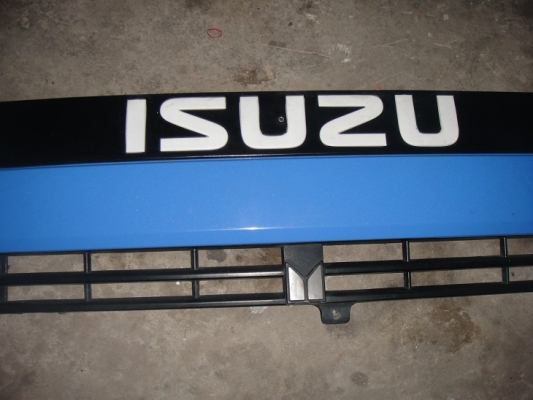 หน้ากาก + ตาไฟ + ไฟมุม + แก้ม  ของ ISUZU 115 แรงตาหวาน