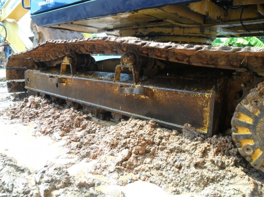 Komatsu PC200-5 SN:6xxxx Up