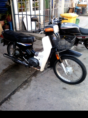 ขายsuzuki rc100ราคา6500มีทะเบียมีชุดโอน