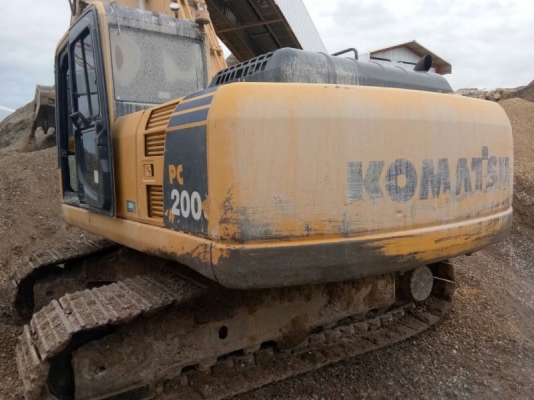 KOMATSU PC 200-8 MO