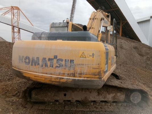 KOMATSU PC 200-8 MO