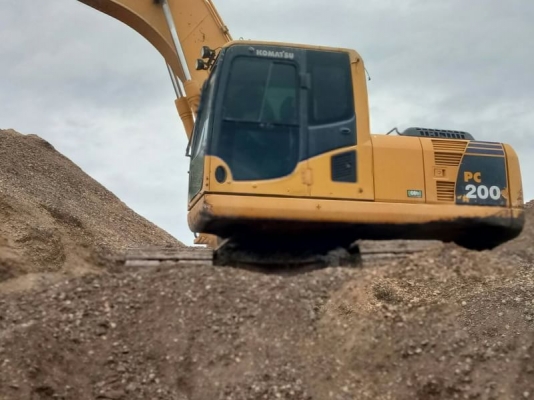 KOMATSU PC 200-8 MO