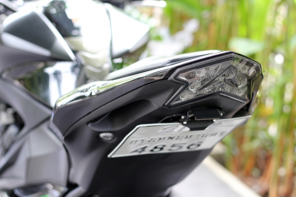 Z800 ปี 2014 รถสวยราคาถูกสุดๆ พร้อมท่อ Akrapovic SlipOn