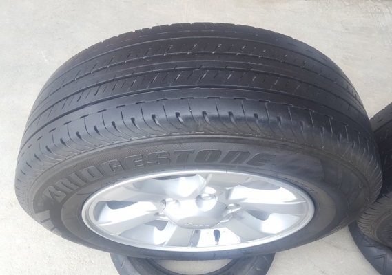 ขายล้อISUZU 1.9 ขอบ16 ยางBridgestone R611 ปี 17  4 ล้อ