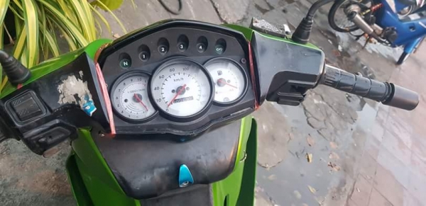 ขาย Kawazaki ZX 130 ปี 48 สตสาร์ทมือ (เวลาสตาร์ทมืดังอืดๆหน่อย) เครื่องดี ชุดสีพอใช้ได้ มีแตกบ้าง เล ขาย Kawazaki ZX 130 ปี 48 สตสาร์ทมือ (เวลาสตาร์ทมืดังอืดๆหน่อย) เครื่องดี ชุดสีพอใช้ได้ มีแตกบ้าง เล
