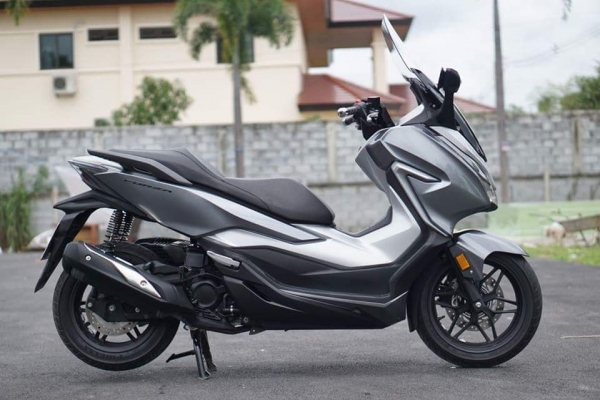 ร้าน วุฒิ นนบุรี ขาย HONDA Forza300cc. ปี2018 ร้าน วุฒิ นนบุรี ขาย HONDA Forza300cc. ปี2018