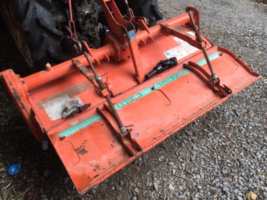 ยันมาร์ YM2020 4WD (ขับ 4 ล้อ) ยันมาร์ YM2020 4WD (ขับ 4 ล้อ)