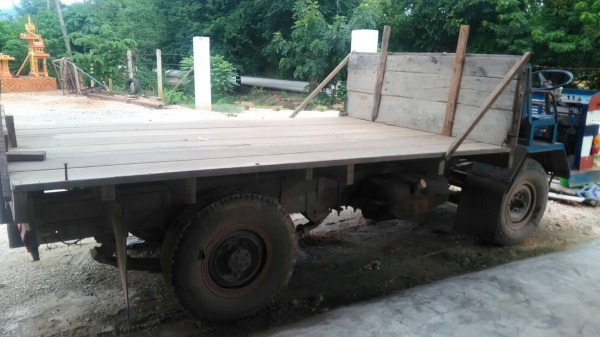 สี่ล้อกลางเครื่องอีสุเพลาลอยสภาพสมบูรณ์พร้อมใช้ทุกระบบคับ สี่ล้อกลางเครื่องอีสุเพลาลอยสภาพสมบูรณ์พร้อมใช้ทุกระบบคับ