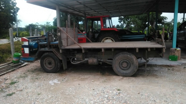 สี่ล้อกลางเครื่องอีสุเพลาลอยสภาพสมบูรณ์พร้อมใช้ทุกระบบคับ สี่ล้อกลางเครื่องอีสุเพลาลอยสภาพสมบูรณ์พร้อมใช้ทุกระบบคับ