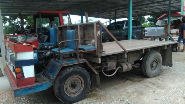 สี่ล้อกลางเครื่องอีสุเพลาลอยสภาพสมบูรณ์พร้อมใช้ทุกระบบคับ สี่ล้อกลางเครื่องอีสุเพลาลอยสภาพสมบูรณ์พร้อมใช้ทุกระบบคับ