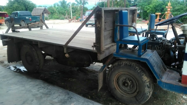 สี่ล้อกลางเครื่องอีสุเพลาลอยสภาพสมบูรณ์พร้อมใช้ทุกระบบคับ สี่ล้อกลางเครื่องอีสุเพลาลอยสภาพสมบูรณ์พร้อมใช้ทุกระบบคับ