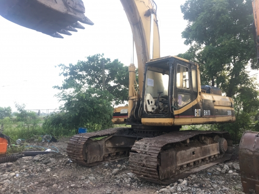 ขายด่วน แยกอะใหล่CAT330V2 สนใจติดต่อด่วน