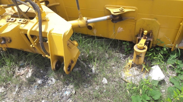 ใบดัน สภาพสวยมาก เดิมใช้กับรถตัก WA100