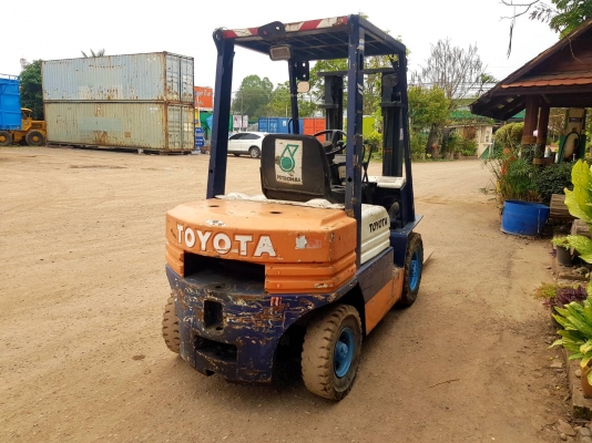 ขายรถโฟล์คลิฟท์ TOYOTA รุ่น 5 ดีเซล 2.5 ตัน เสา 3 เมตร รุ่นยอดนิยม อะไหล่หาง่าย ขายถูกๆ โทร.0952268886 Line id:0952268886