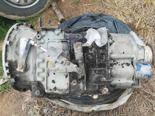 เกียร์ VOLVO FL10