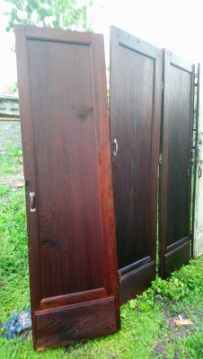 ประตูไม้สักโบราณฟักเรียบไม้แผ่นเดียว