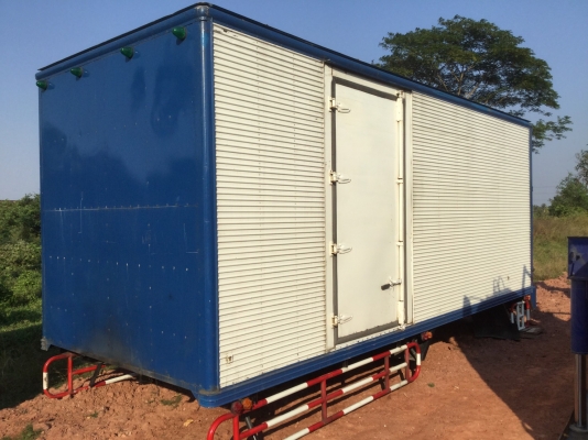 ขาย ตู้10 ล้อ 3บาน สวยๆยาว 6.5 เมตรกว้าง2.5ม สูง2.5ม ครัทชีกว้าง 87 ซ.ม สวยพร้อมใช้งาน ศุภากร 081-1903107,089-5367218